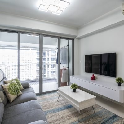139-Toa-Payoh-living-room-and-balcony-400x400